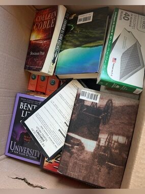 Assorted Paperback Books Bundle 6 for $5